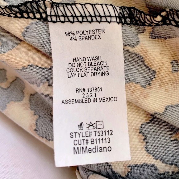 Super Soft Cheetah Print Turtle Neck - Picture 13 of 13